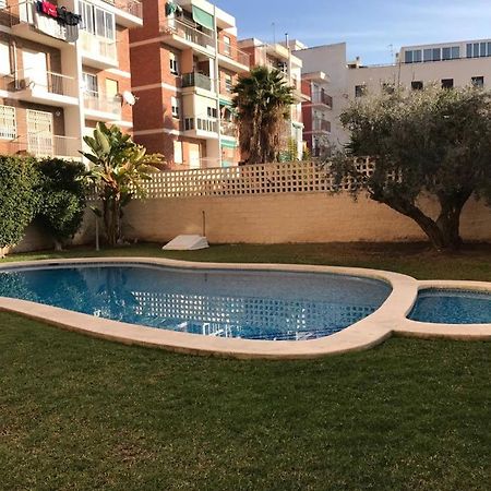 Alojamiento Grande Para Familias Con Piscina 산후안데알리칸테 외부 사진